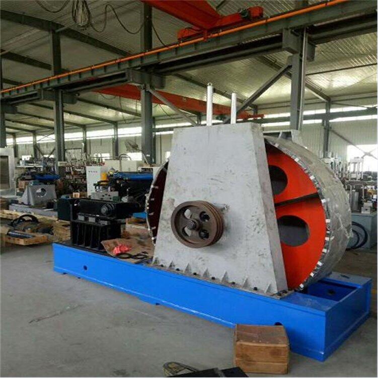 1683685558524158.jpg 0微機(jī)控制乘用車車輪徑向載荷疲勞試驗機(jī).jpg